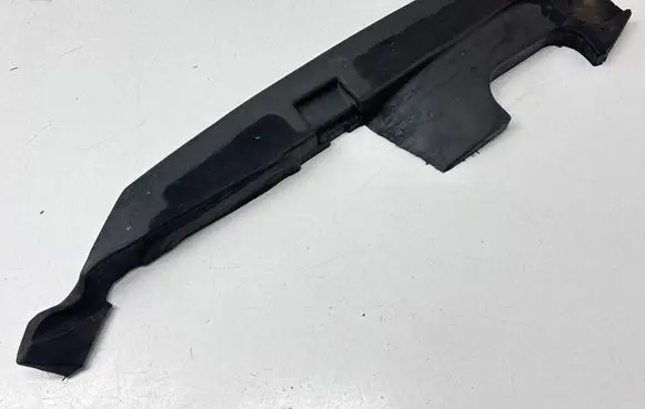 Volkswagen PASSAT B8 USA Fender foam support/seal 561864236C