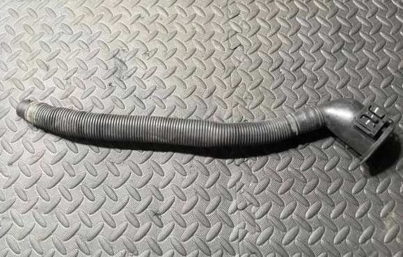 BMW M6 Window washer liquid tank fill tube 7896455