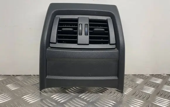 BMW 3 GT F34 Rear air vent grill 9207330 9265350