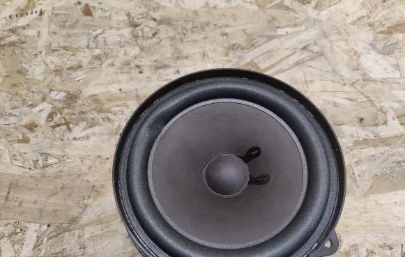 Maserati GranTurismo Front door speaker 50500509 512022