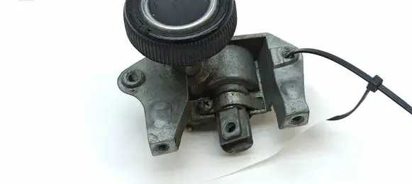 Mercedes-Benz 190 230 W110 W111 Front door window winding handle