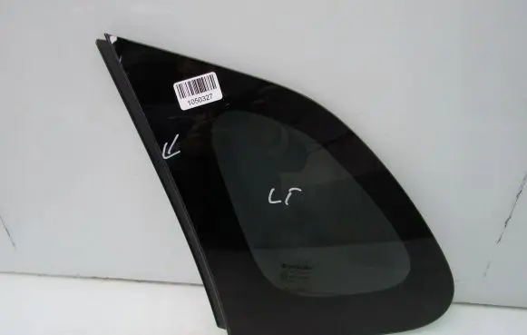 Suzuki SX4 S-Cross Rear side window