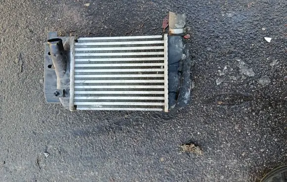 Toyota Yaris Intercooler radiator