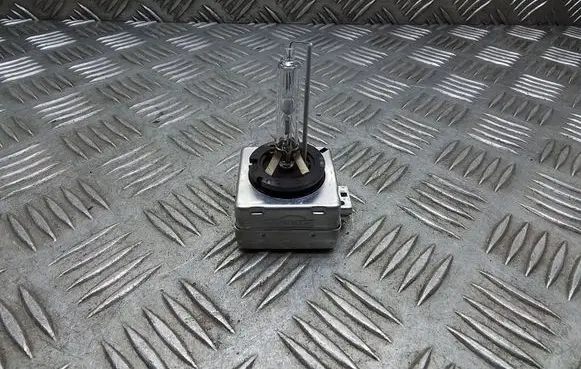 BMW 7 E65 E66 Xenon bulb D1S