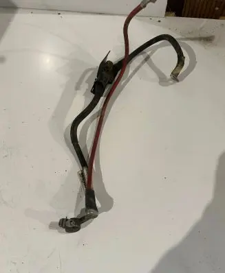 Volkswagen PASSAT B6 Positive cable (battery) 1K0971228L 081015507