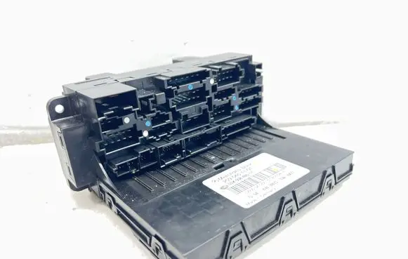 Mercedes-Benz CLK A209 C209 Fuse module 2095451101 5DK00848511
