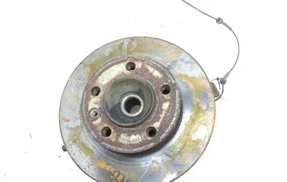 Opel Movano B Front wheel hub