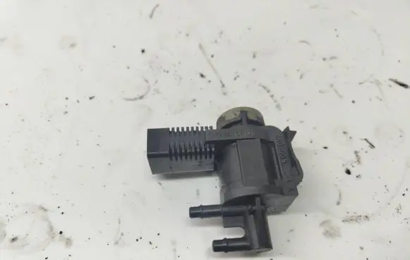 Audi A6 S6 C6 4F Turbo solenoid valve 1K0906283A