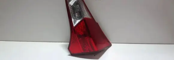 Toyota RAV 4 (XA40) Tailgate rear/tail lights SAER11