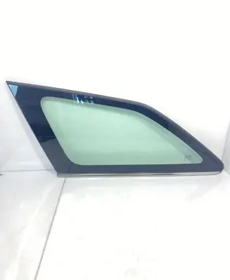 Toyota Auris E180 Rear side window 43R001583