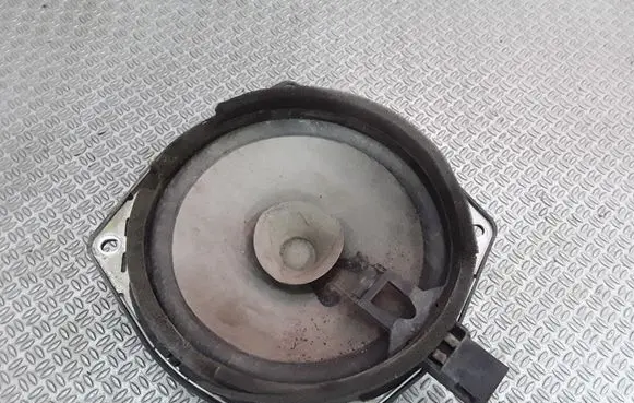 Mitsubishi Pajero Front door speaker MR301667