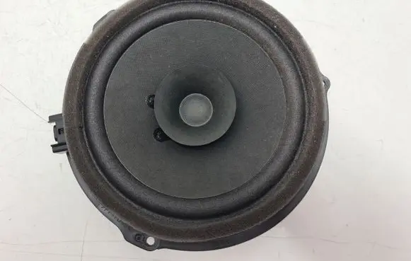 Ford Focus Front door speaker AA6T18808CA