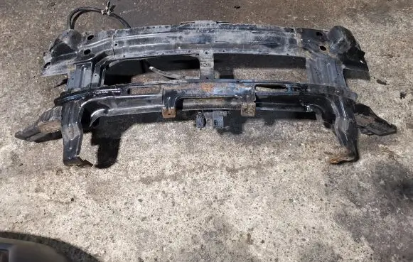 Chevrolet Captiva Radiator support slam panel