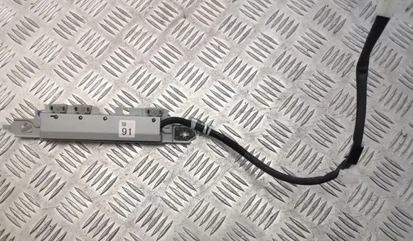 Lexus IS III XE30 Aerial antenna amplifier 17224
