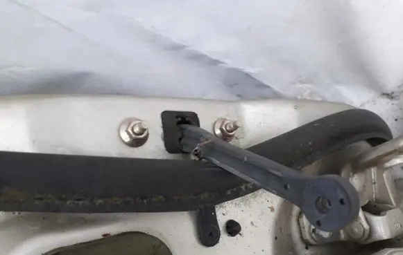 Mazda 626 Rear door check strap stopper