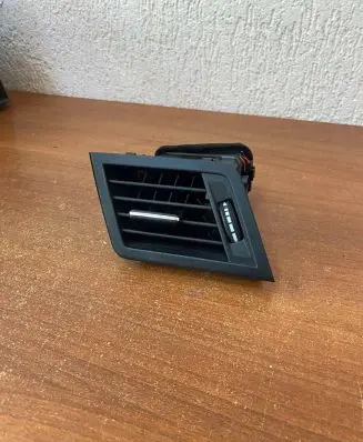 Mercedes-Benz E C207 W207 Dashboard side air vent grill/cover trim A2078300154 540