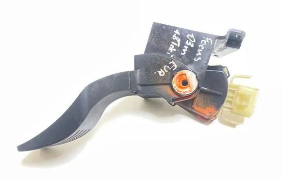 Ford Focus Accelerator throttle pedal 2M519F836AC