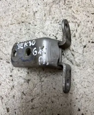 Toyota Corolla Verso AR10 Rear door lower hinge