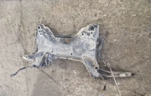 Citroen DS5 Front subframe