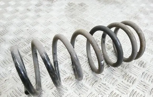 Volvo XC60 Rear coil spring 