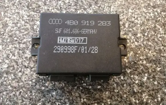Audi A6 S6 C5 4B Parking PDC control unit/module 4B0919283