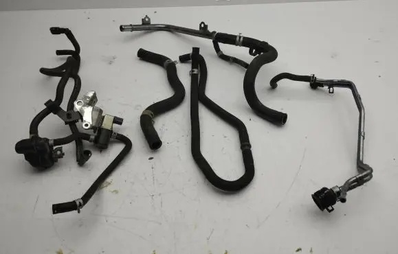 Honda HR-V Engine coolant pipe/hose