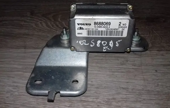 Volvo S80 ESP acceleration yaw rate sensor 8688069 8688068