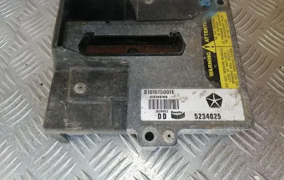 Chrysler Voyager ABS control unit/module 5234025 S101675001E