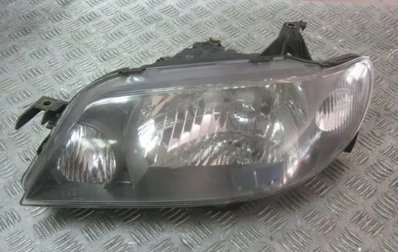 Mazda 323 Headlight/headlamp