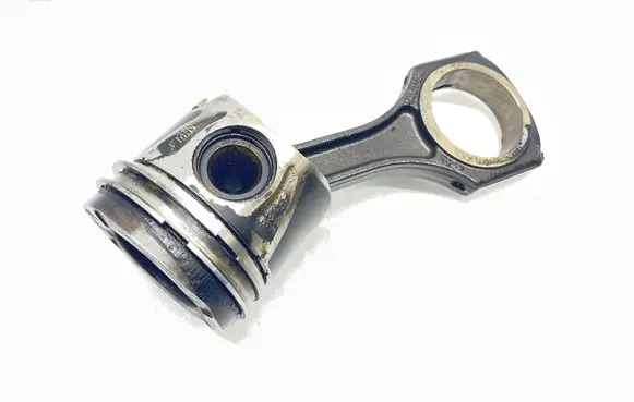 Mercedes-Benz E W212 Piston with connecting rod A6510301017