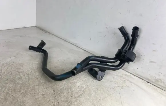Skoda Octavia Mk2 (1Z) Engine coolant pipe/hose 03C121070L