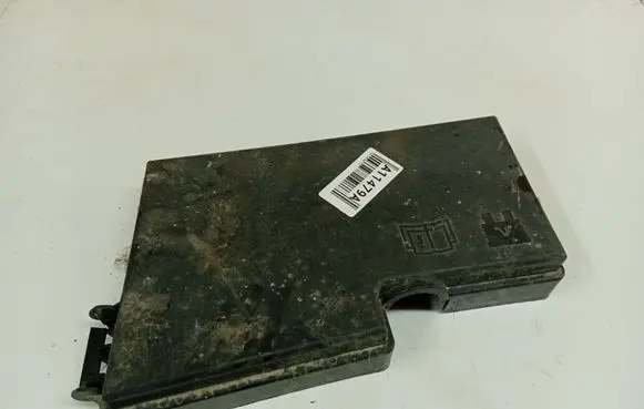 Volvo V50 Fuse box cover 30728349