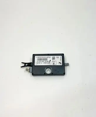 Mercedes-Benz SL R230 Aerial antenna amplifier A2308201889 2308201889
