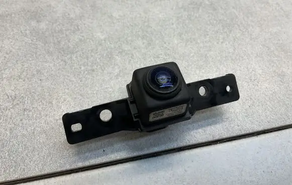 Nissan X-Trail T32 Front bumper camera 284F14BA0A