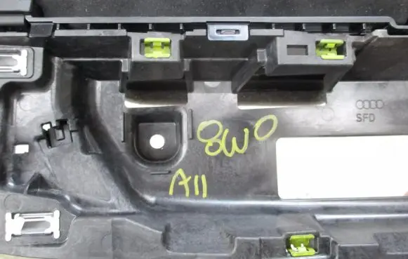 Audi A4 S4 B9 8W Dash center air vent grill