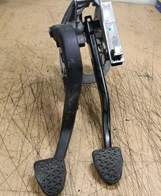 BMW 3 F30 F35 F31 Pedal assembly 35316762250 6762250 67671110