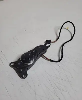 Mercedes-Benz E W211 Wing mirror switch 2118208310 03211010