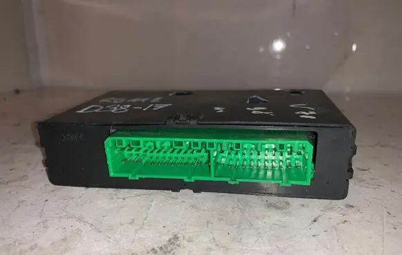 Volvo V70 Door central lock control unit/module 9459480
