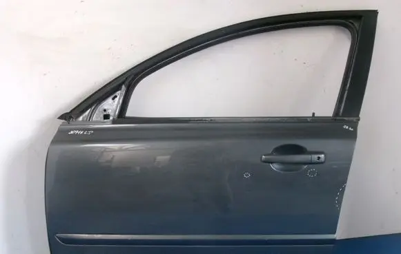 Volvo V50 Front door
