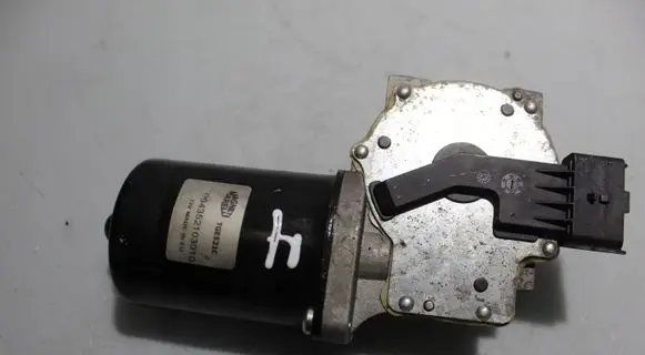 Citroen Jumpy Wiper motor 064352103010 TGE521C