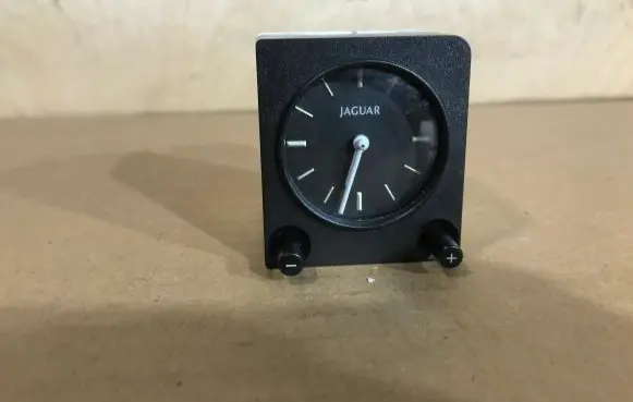 Jaguar XJ X308 Clock LNC4315AC LNC5180AA