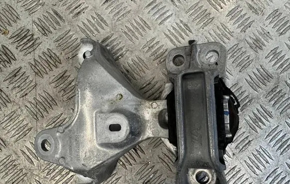 Renault Austral Engine mount bracket 112329241R