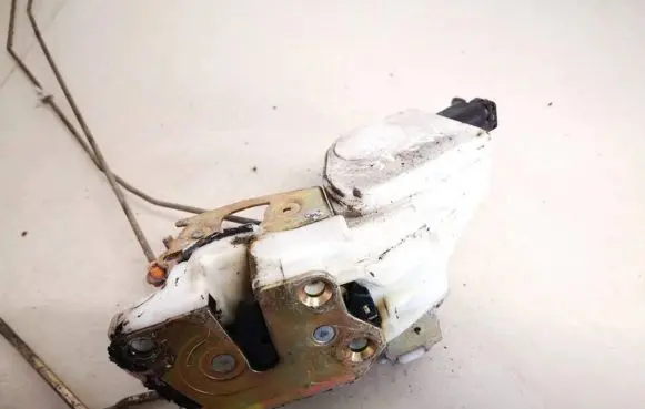 Mazda 6 Front door lock
