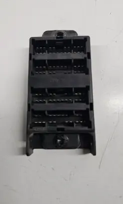 KIA Sorento Fuse module