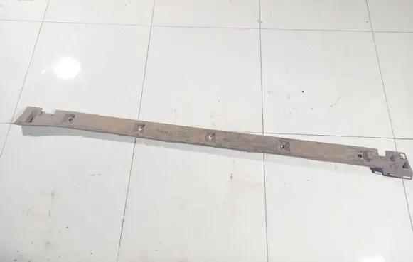 Suzuki Grand Vitara II Sill