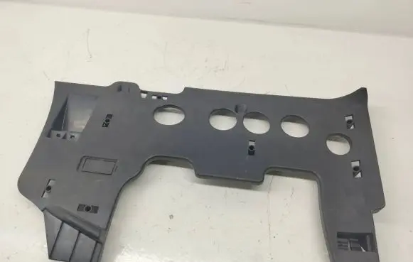 Dashboard lower bottom trim panel