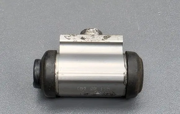 Ford Fiesta Rear brake cylinder 