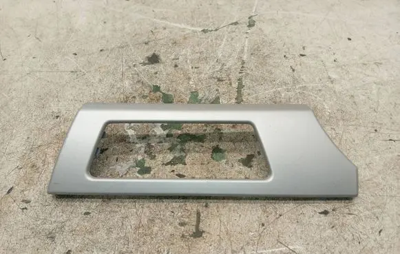 BMW 3 E90 E91 Dashboard glove box trim 9201023