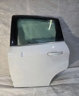 Ford C-MAX II Front door 