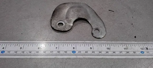 Volkswagen PASSAT B6 Heat shield in engine bay 06F129686
